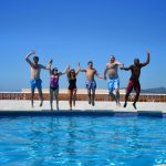 10 travel tips for group holiday with friends 1