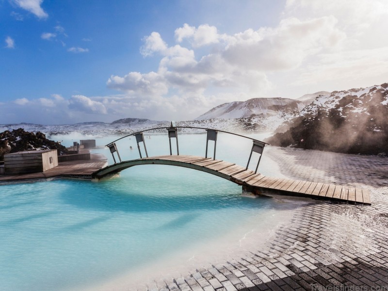 travel to blue lagoon iceland 7