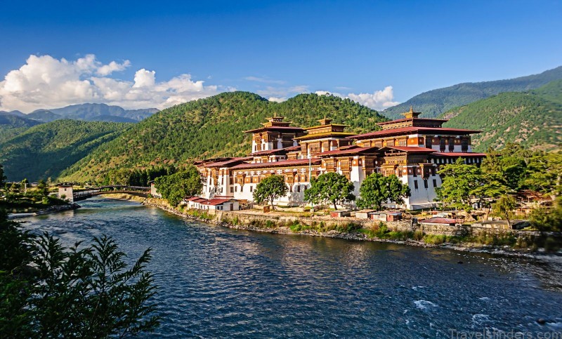 the ultimate bhutan travel guide and map
