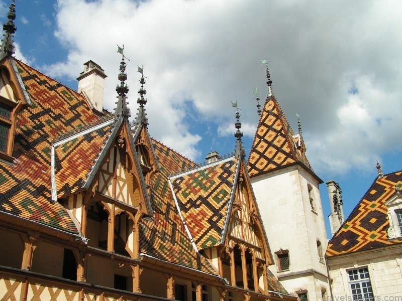 beaune travel guide for tourist a map of beaune 12