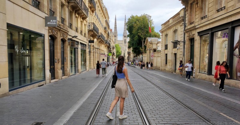 a bordeaux travel guide a map of the city 7